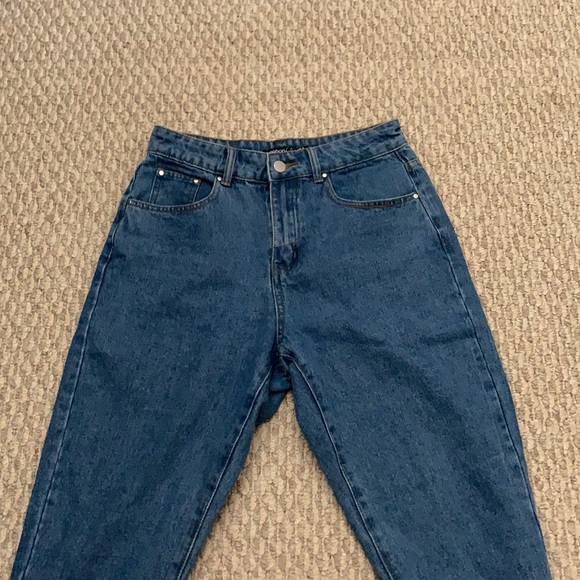 BOOHOO Petite Straight Leg Frayed Hem Jeans- US 2 - Picture 5 of 7